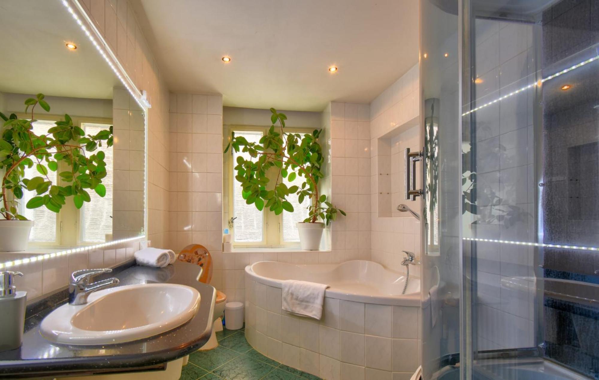 Karlsbad Promenade Apartment Екстер'єр фото